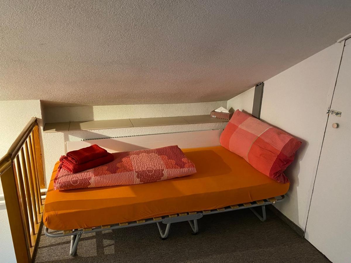 Haus Wiggis Apartment Netstal Luaran gambar